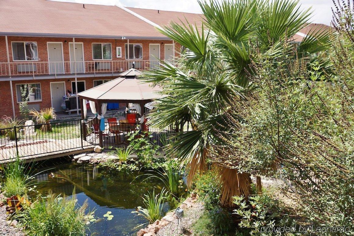 Big Chile Inn & Suites Las Cruces Zewnętrze zdjęcie
